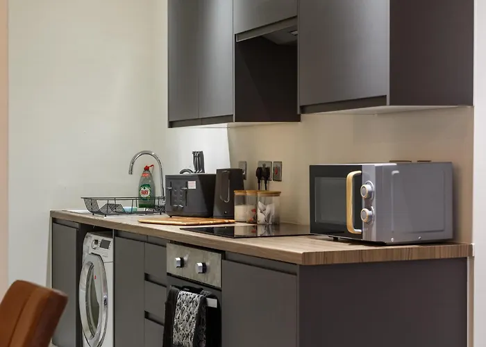 Modern And Cozy Two-bed In Apartamento *