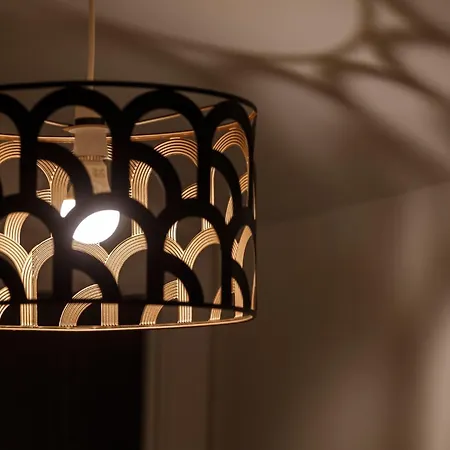 Modern And Cozy Two-bed In 아파트 *