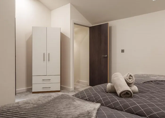 Modern And Cozy Two-bed In *