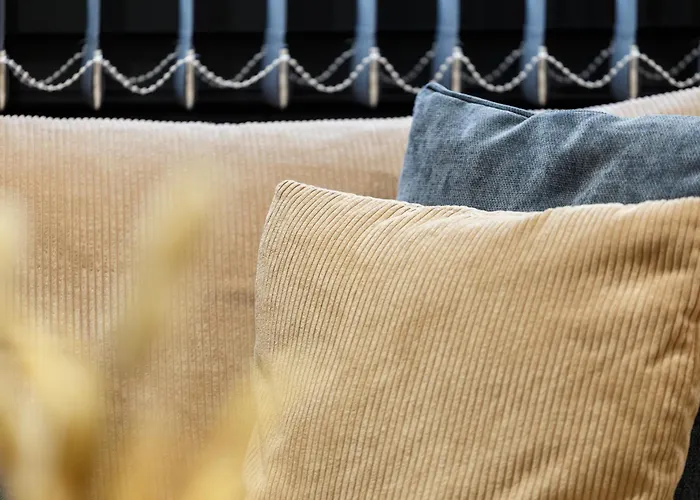 Modern And Cozy Two-bed In 公寓 布雷得佛